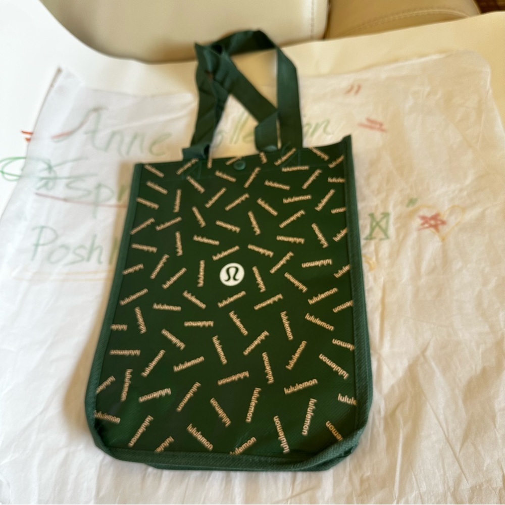 🆓 🆕 LULULEMON Reusable Small  Shopping Tote Bag - NWOT
